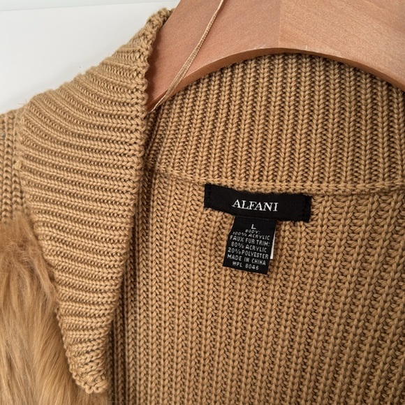 Tan Faux Fur Trimmed Sweater Vest - Picture 3 of 8